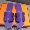 2023 Sandales Fashion Sandals Зеленая подлинная кожа для женских тапочек летние роскошные плоские слайды.