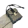 2024 novo designer feminino crossbody ombro flor antiga pequeno mensageiro telefone móvel estilo vertical temperamento simples bolsa feminina