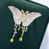 Broches Cuivre Incrusté Zircon Industrie Lourde Gland Papillon Broche Élégant Tempérament Corsage Costume De Mariage Broche Vêtements Accessoires