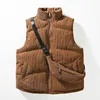 Gilet da uomo Gilet invernale coreano Moda Harajuku Gilet senza maniche da uomo Giacca calda e spessa con zaino Cappotti autunnali da uomo in velluto a coste 231108