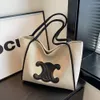 Bag w torebce Messenger Projektant Cel Cel Pielit Split Leather Bucket Cowhide ma piękną pojemność Baobao damska nowa moda torba na ramię koreańską wersję f K4L7