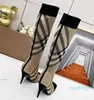 Women Check Sock Strett Knit Sock Stiletto Sztyletowe obcasy nad kolanami dla imprezowej kobiety luksusowy designerka zimowa