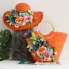 Sacs polochons faits à la main femmes fleur paille sac de plage multicolore fleurs artificielles couleur vive fourre-tout chapeau costume décontracté vacances d'été