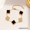 Van Clover Bracelet مصمم فاخر مجوهرات أربعة أساور أوراق 18K لوحة الذهب العقيق العقيق