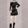 Robes sexy urbaines Mode Femmes Jupes Designer Jacquard Original Pa Lettre Imprimer Robe Lady Ceinture Luxe Onepiece Casual Dames Jupe Party Noir Sxl Star