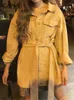 Vestes Femmes CJFHJE Jaune Lacets Vêtements d'extérieur en vrac High Street Fashion Automne Hiver Denim Femmes Casual Vintage Blue Coats Lady