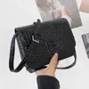 2024 NY DESIGNER Women's Crossbody axel timglasmönster hand röd samma stil messenger väska