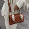 2024 Nya designer Womens Crossbody Axel Style Silk Scarf Portable Oblique Cross Bag