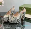 Nieuwe Jurk Schoenen Designer Hoge Hakken Vrouwen Terug Holle Teen Vierkante Teen Sandalen Metalen Knop Decoratieve Fashion Party Platform Dikke zool