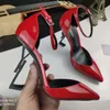 Dames sandalen luxe kleding schoenen zomer stiletto hakken octrooi lederen enkelband zwarte goud rood sexy feestpompen