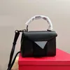 Remache bolsas de grasa Bolsos de diseñador Mujeres Crossbody Monedero de lujo Bolsos de noche Totes de moda Bolsa de mensajero Manija de lujo OneStud Bolsas de compras 230318