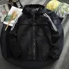 Piumino da uomo Parka da uomo Bomber Giubbotto Autunno Marchio di moda Cappotti slim fit Giacca da baseball casual da uomo Cappotto con zip da uomo 4XL Abbigliamento da uomo 231108