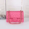 Top designer saco de luxo designer feminino tote bolsa de marca personalizada bolsa de couro feminino corrente de ouro crossbody bolsa de ombro preto branco rosa