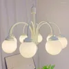 Ljuskronor vanilj mitt vardagsrum ljuskrona franska nordiska vintage sovrum studie designer kreativ internet kändis vindlampa