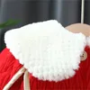 Mamelucos invierno bebé niña navidad lana arco chaqueta roja cálido a prueba de viento ropa para niños abrigo de algodón 0 a 3 años niño pequeño 231108