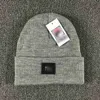 Stilista MONCLiR 2023 autunno e inverno nuovo cappello di lana lavorato a maglia cappello lavorato a maglia di lusso sito ufficiale versione 1: 1 berretto artigianale 40 colore 080