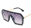 Lunettes de soleil avec lettre lunettes de soleil design femmes PC lentille plein cadre UV400 preuve de soleil luxe impression lettre lunettes de mode surdimensionné lunette de soleil homme luxe