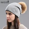 Bonnets Bonnet/Crâne Casquettes IMISSU Chapeaux pour femmes pour l'hiver Bonnet en laine tricoté Chapeau décontracté avec de la vraie fourrure de raton laveur Pom Couleurs unies Ski Gorros