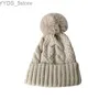 Bonnet/Skull Caps Nouveau hiver torsion tricot chapeau pour femmes fourrure pompon épais peluche casquette bonnet couleur unie dames chaud Ski neige Skullies bonnets YQ231108