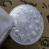 Упомянутая металлическая монетная монета «Искусство и ремесла» в знаке зодиака