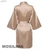 Women's Sleepwear Wedding Party Team Bride Robe With Black Letters Kimono Satin Pajamas Bridesmaid Bathrobe SP2000L231109