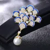 Brooches Luxury Retro Folding Fan Pearl Brooch For Women Girls Mirco-set Cubic Zirconia Sweater Coat Pin Accessories