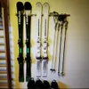 Настенная полка для хранения лыж с ремешком Mulitiusage, набор для крепления на рейку для домашних лыж, подходит для гаража и мелочей 231109