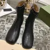 Winter Neue Stiefel Berühmte Designer Metall Brief Schnalle Bandage Design Berühmte Marke Frauen Martin Stiefel Echtes Leder Runde Kopf Seite reißverschluss Booties Damen Stiefel