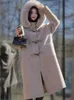 女性の毛皮のフェイクファー女性エレガントピンクウールコート2023冬のフェイクファーカラーホーンボタンカジュアルコートレディポケット韓国ファッションアウター231109