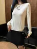 T-shirt da donna in maglia di design di lusso Triangolo classico Standard sottile Top slim fit e camicia intima Capispalla di base Intimo 23ss Autunno/Inverno Nuovo stile GNZ5