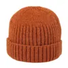 Basker solid färg curling kort stycke män stickad hatt hålla varm stickning höst vinter unisex skalle cap beanie