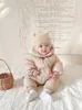 Rompertjes herfst en winter baby jongens meisjes schorten kinderen winddicht bodysuit scheten uit holding kleding 231109