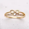 Bröllopsringar Delikat guld 8 Infinity Cross Crystal Zircon Ring for Woman Fashion Stapble Dainty Fine Jewelry Anniversary Accessorieweddi
