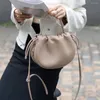 Kvällspåsar Motingsome Natural Leather Woman Bag Mini Tote Luxury Designer Purses Small Clouds Fashion Wrinkle Piuch Shoulder 2023