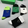 4Prairs Mense Womens Socks Sports Breattable Sock Embrodery Cotton Winter Mesh Letter Printed Man Woman With Box