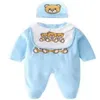 Småbarn Spädbarn lyxiga Rompers Baby Boys Girls Romper Newborn Jumpsuit Bibbs Cap 3 Pieces Designerkläder