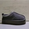 2024 Pantofole Tasman Ciabatte in pelliccia di castagno Pelle di pecora Shearling Tazz Muli Donna Uomo UJJ Ultra Mini Platform Boot Slip-on Scarpe in pelle scamosciata Comfort superiore Autunno Inverno