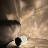 ナイトライト導入雰囲気のデスクライトUSB充電ウォーターウェーブポラグラフィー照明自宅装飾用の円筒形のポータブルアクリルコードレス