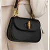 2024 Nouveau créateur pour femmes crossbody bambou bambou simple atmosphère petite personnalité tendance