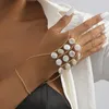 Charm Armband Imitation Pearl Armband Retro Creative Simple Fashion Women's Wrist Jewelry For Women Partihandel Direktförsäljning