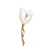 Brooches Elegant White Resin Lily Boutonniere Tulip Flower Women Fashion Temperament Brooch Pins Gift Jewelry Accessories