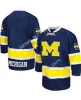 Top Stitch2022 NCAA Custom Michigan Wolverines Maillot de hockey cousu 37 Jack Leavy 43 Luke Hughes 51 Garrett Van Wyhe 55 Jake Gingell 56 Dy