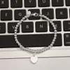 Bracelet t Family Sterling Silver S925 Light Luxury Love Brand Ins Style Simple Peach Heart Chain Designer Jewlery for Women YFSB