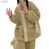 Vêtements de nuit pour femmes Light Green SS Pyjamas pour femmes hiver chaud flanelle Homewear velours épaissir dames col en V Cardigan mignon ry vêtements de nuit L231109