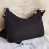 Moda klasik 3preece omuz naylon çanta lüks bayan debriyaj tote crossbody üçgen çanta zinciri prad pembe tasarımcı çanta kadın erkekler çantası ve el çantası alt koltuk çantaları