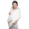 Blanc chaud fausse fourrure longues enveloppes pour mariage hiver chaud fourrure de mariée châle Cape épaisse confortable femmes manteau veste bal enveloppes mariée accessoires CL2899