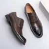 Men Casual Buty 2024 Point Toe Office Business Sukienka Flats Buty dla mężczyzn Klasyczne kolory moda wiosenna jesienna buty