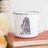 Tassen Personalisierte Hijabi Girl Bedruckte Tasse Kaffeetassen Getränke Wassertasse Muslimische Mädchen Benutzerdefinierter Name Emaillegriff Eid Geschenke