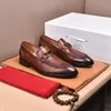 F2 / 23Modèle Designer de mariage chaussures habillées luxueuses hommes en cuir décontracté respirant Oxford Chaussure avec talon entreprise chaussure sociale mâle Chaussure Homme