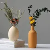 Vase Morandi Color Porcelain Vaseカラフルなセラミック花瓶リビングルームキャビネット装飾マット色のテーブルトップ花瓶231109